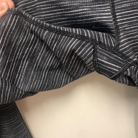Lululemon striped leggings - Picture 4 of 9